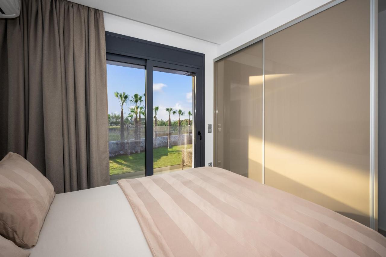 Penelope Beachfront Villa Kremastí Exteriér fotografie