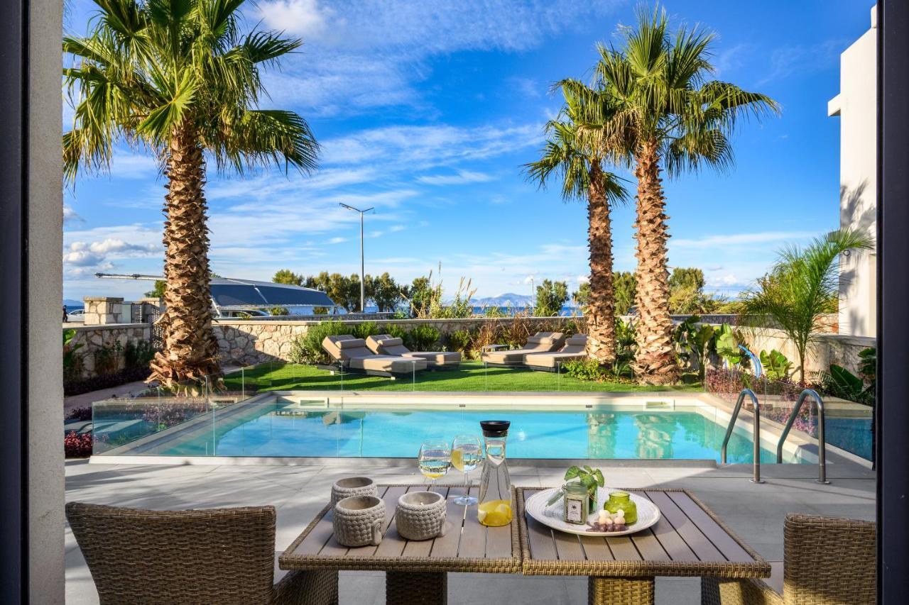 Penelope Beachfront Villa Kremastí Exteriér fotografie