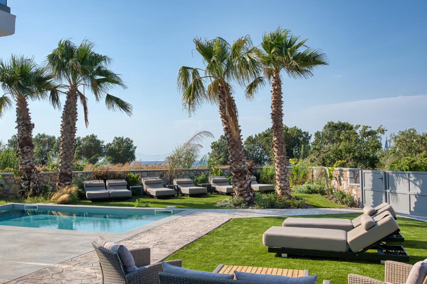 Penelope Beachfront Villa Kremastí Exteriér fotografie